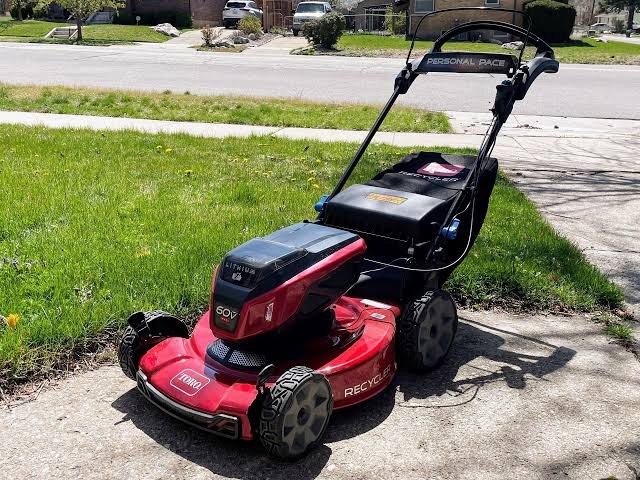 Customer photo of the Toro 74534 GrandStand